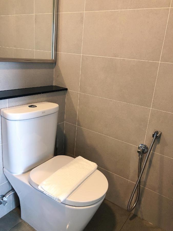 Tropicana 218 Macalister Netflix Seaview George Town Extérieur photo