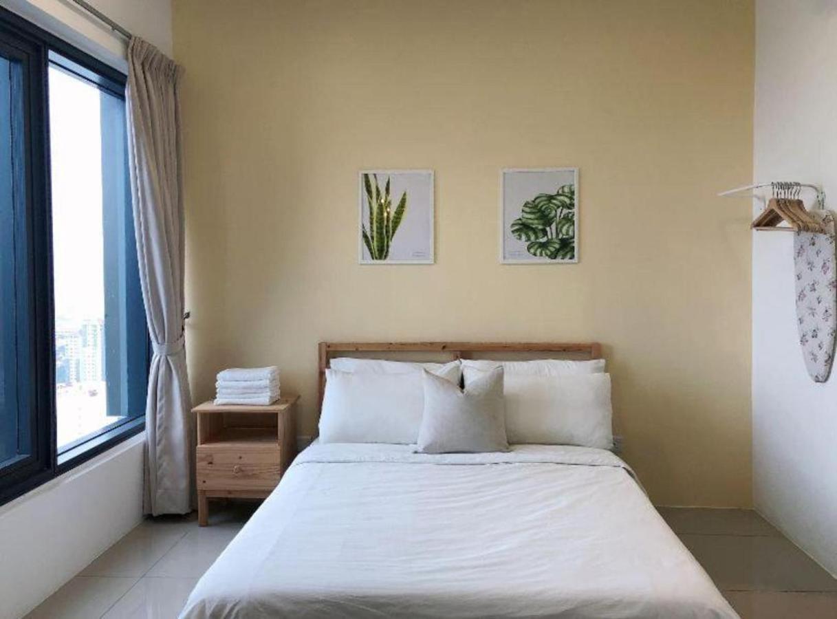 Tropicana 218 Macalister Netflix Seaview George Town Extérieur photo